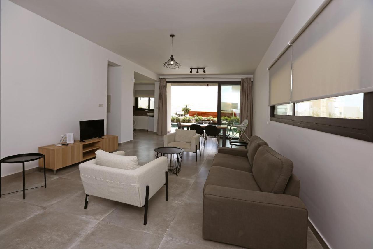 Villa Yria Coral Bay Exteriér fotografie